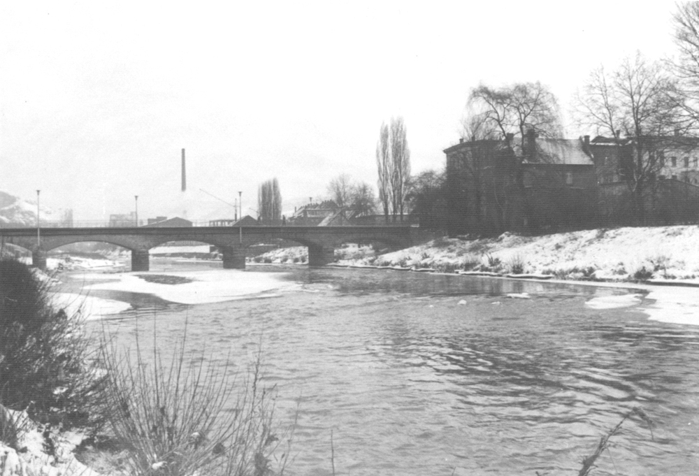 25137_P23_24.jpg