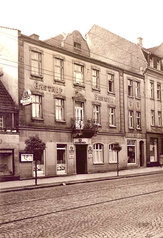 20081_p50.jpg