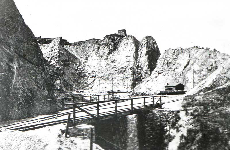 T1_003.jpg