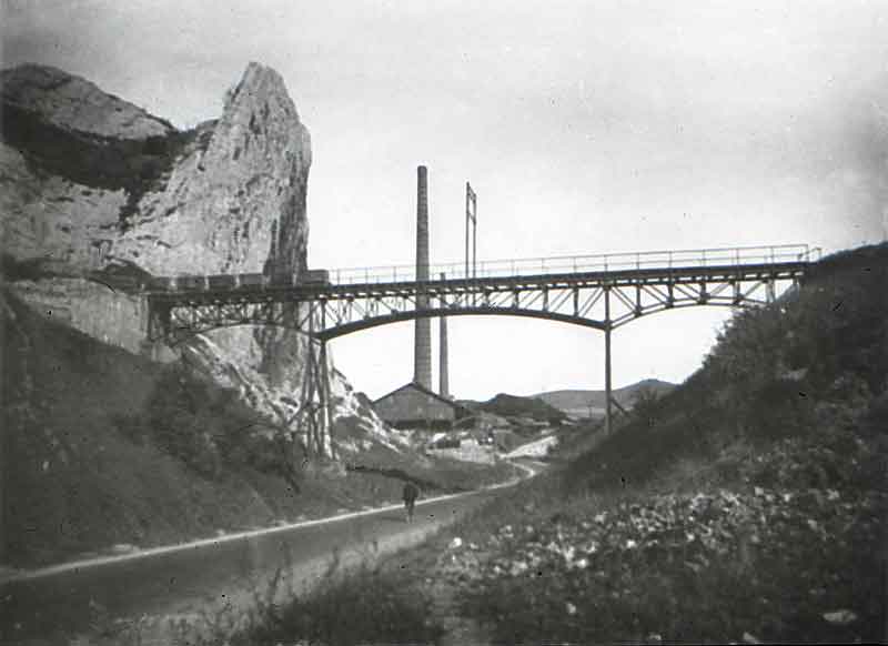 T1_009.jpg